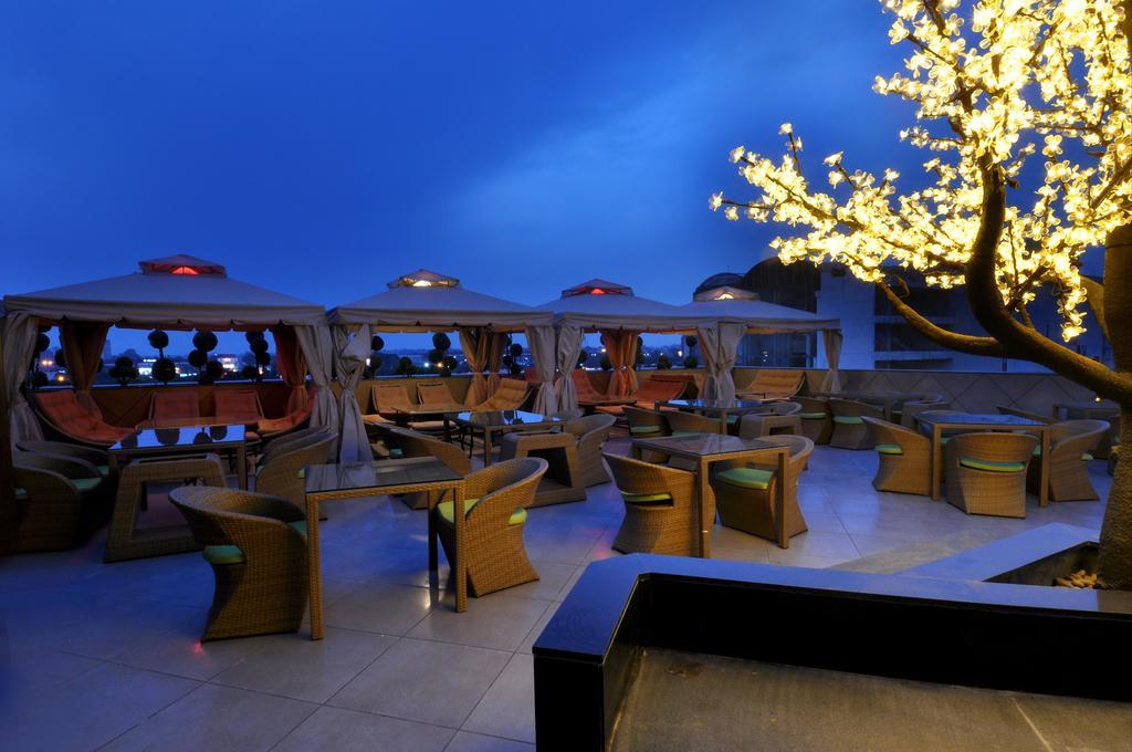 The Cove Hotel Panchkula Εξωτερικό φωτογραφία