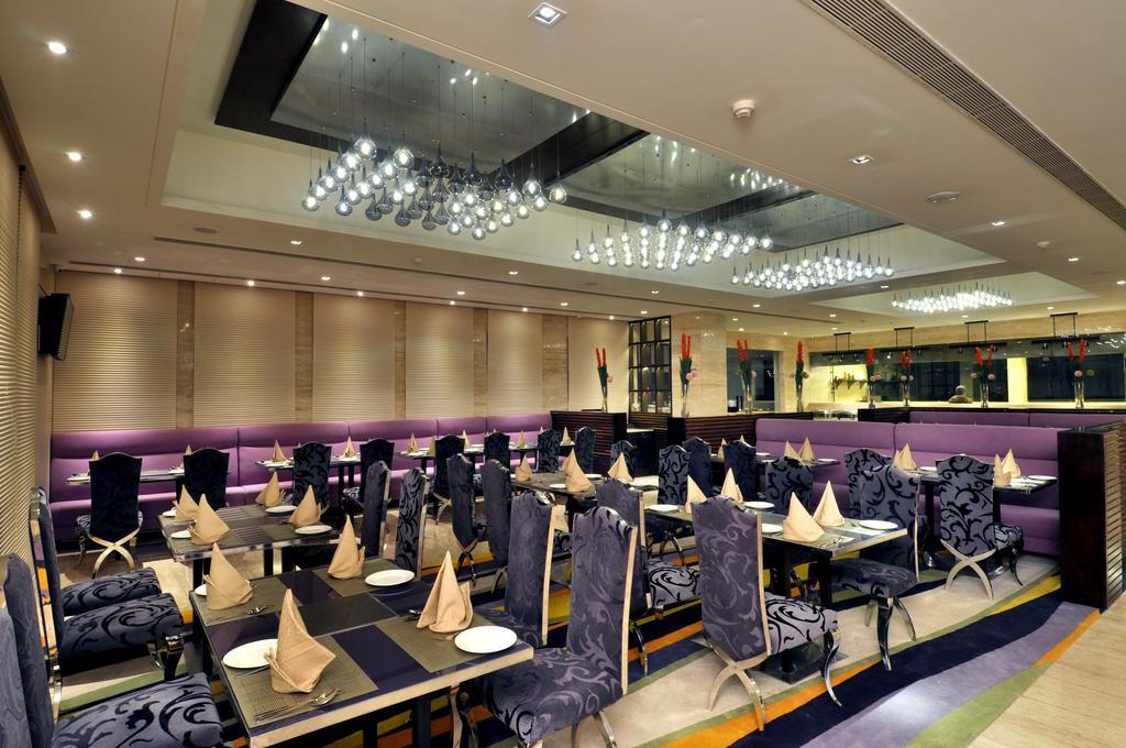 The Cove Hotel Panchkula Εξωτερικό φωτογραφία