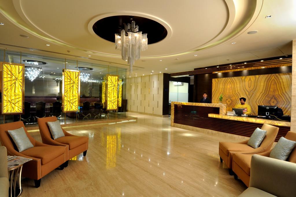 The Cove Hotel Panchkula Εξωτερικό φωτογραφία