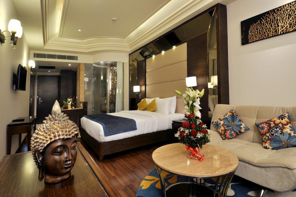 The Cove Hotel Panchkula Δωμάτιο φωτογραφία