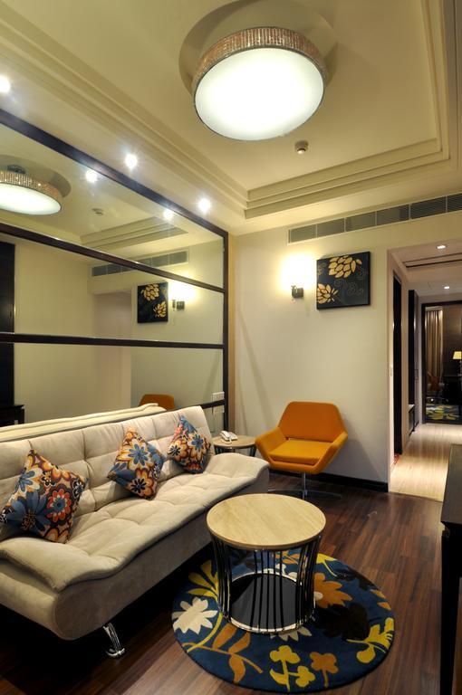 The Cove Hotel Panchkula Δωμάτιο φωτογραφία
