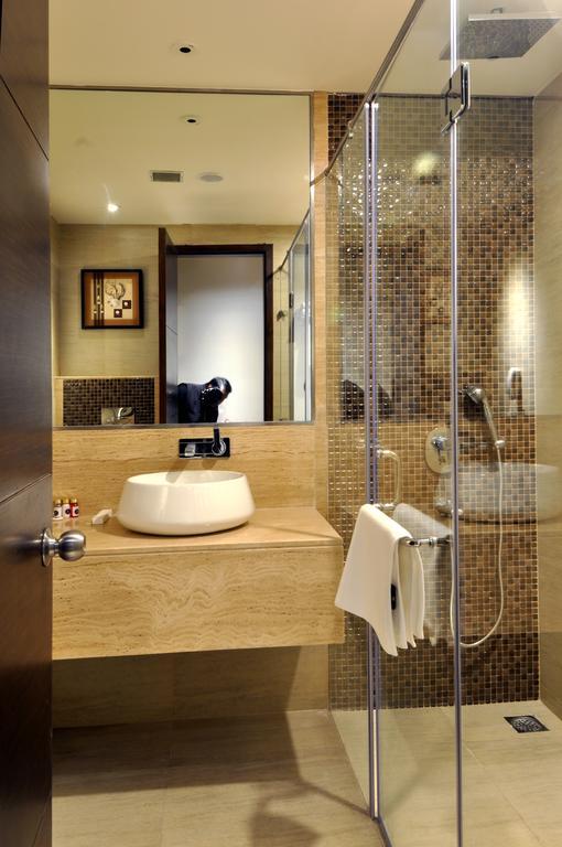 The Cove Hotel Panchkula Δωμάτιο φωτογραφία