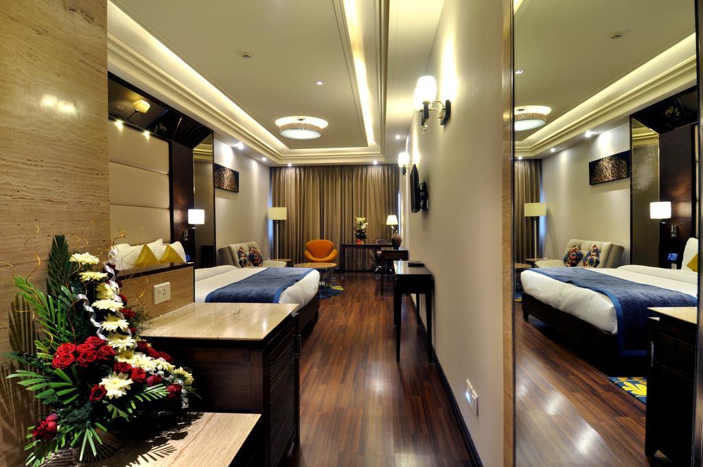 The Cove Hotel Panchkula Δωμάτιο φωτογραφία