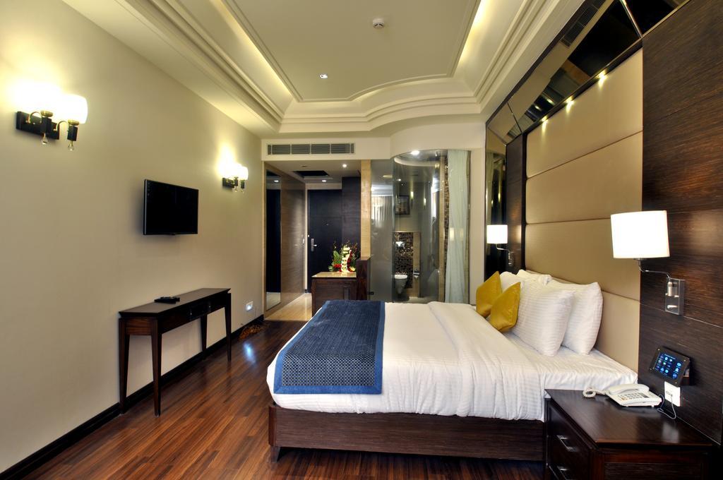 The Cove Hotel Panchkula Εξωτερικό φωτογραφία