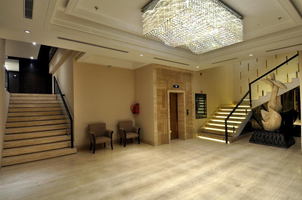The Cove Hotel Panchkula Εξωτερικό φωτογραφία